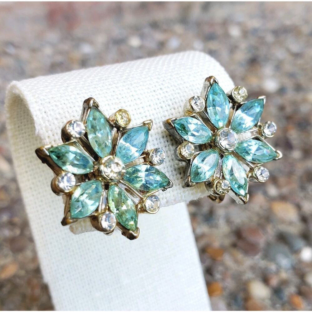Vintage Coro Blue & Clear Rhinestone Floral Gold Tone Screw‎ Back Earrings